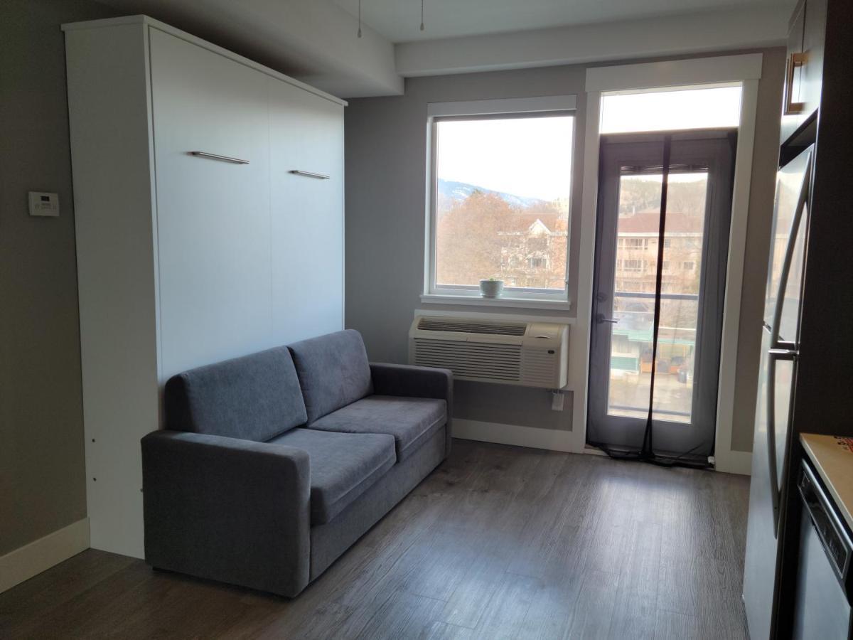 Cozy Studio Suite, 15Min Walk To Downtown Келоуна Экстерьер фото